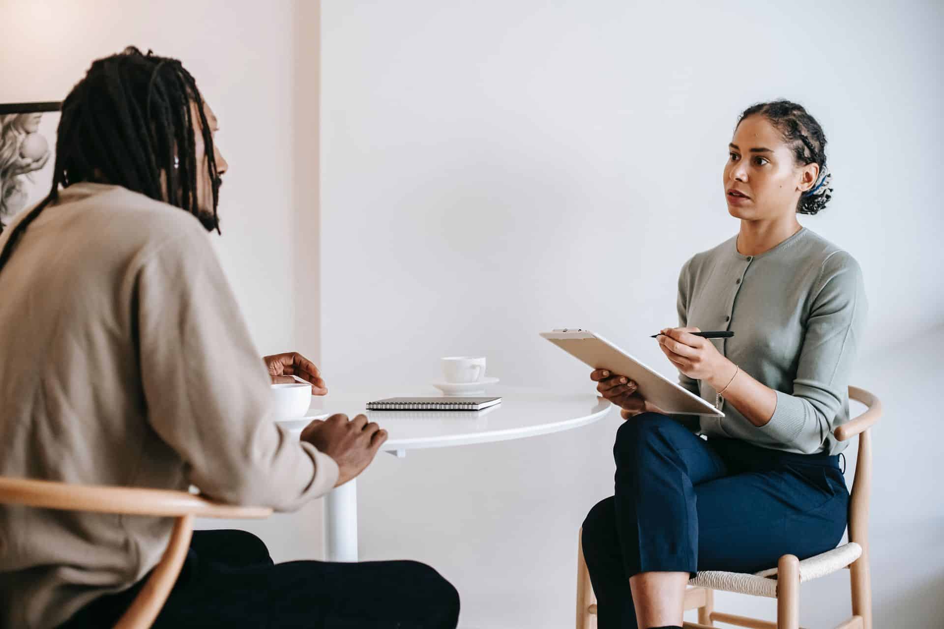 Choosing the Right Online Therapy Platform: A Comparison of ReachLink, BetterHelp, and AbleTo