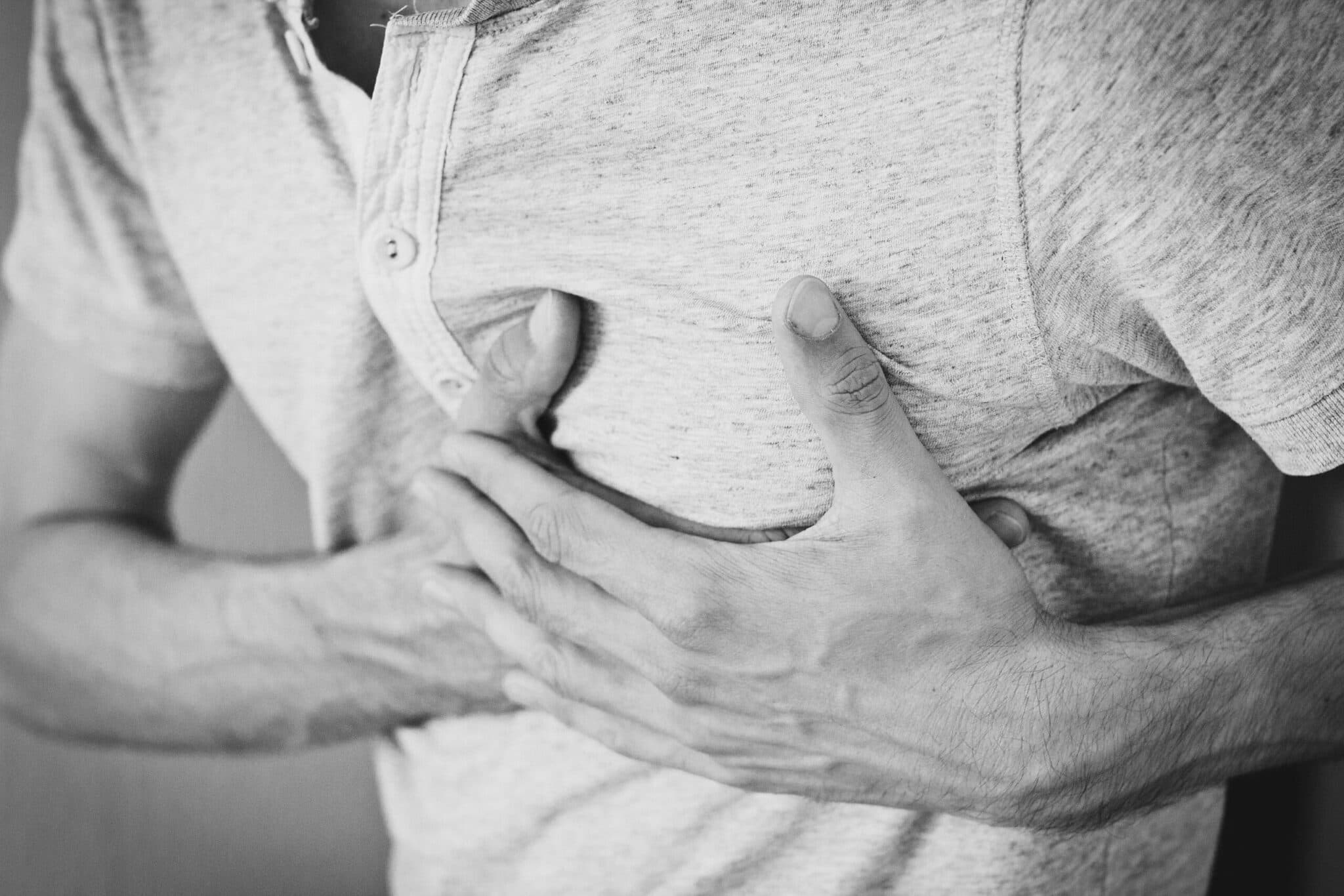 Dolor torácico y estrés: Síntomas, causas y estrategias de afrontamiento