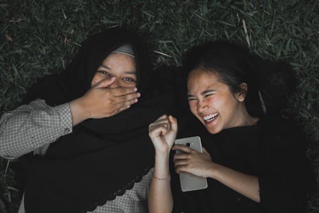 معنیٰ خیز دوستیوں کے ذہنی صحت کے فوائد
