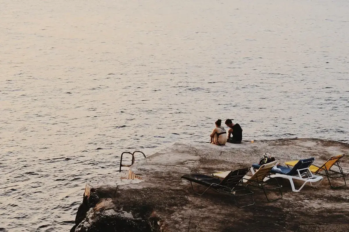 Why Relying Only On Your Partner Can Harm Your Relationship