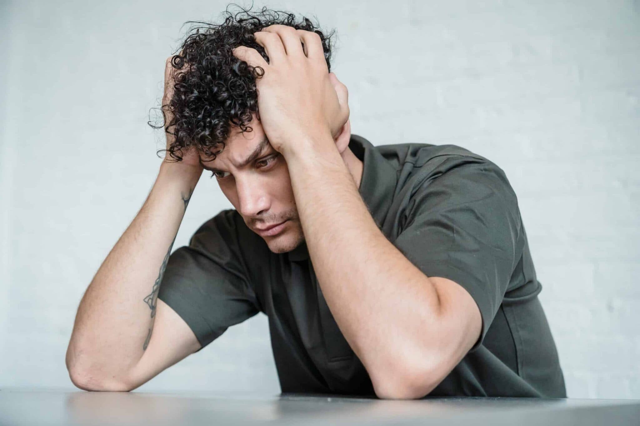 Explicación de la hipervigilancia: por qué te sientes constantemente nervioso