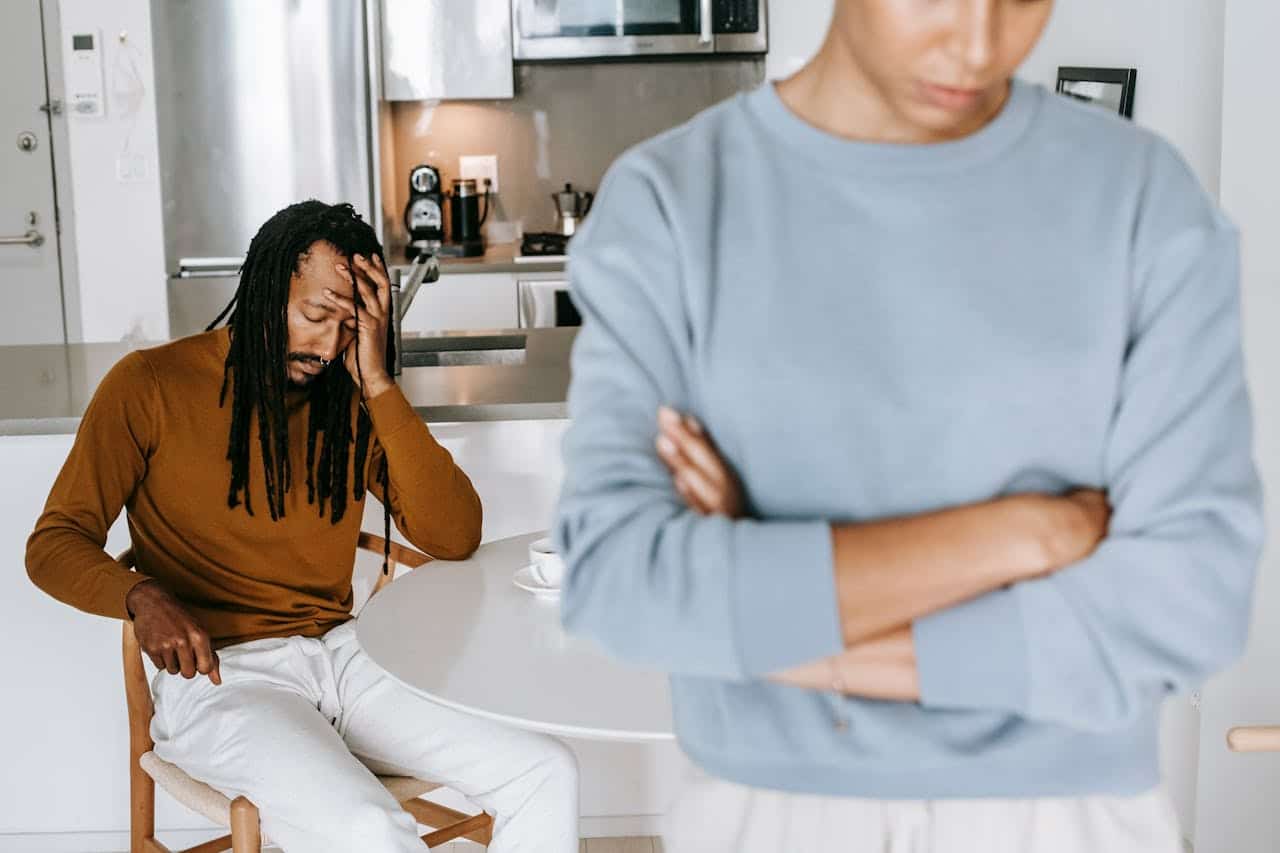 Weaponized Incompetence in Relationships: Signs and Impact