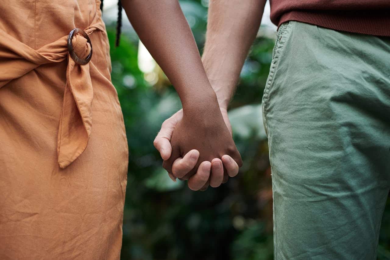 El trauma relacional solo se puede sanar en el seno de las relaciones