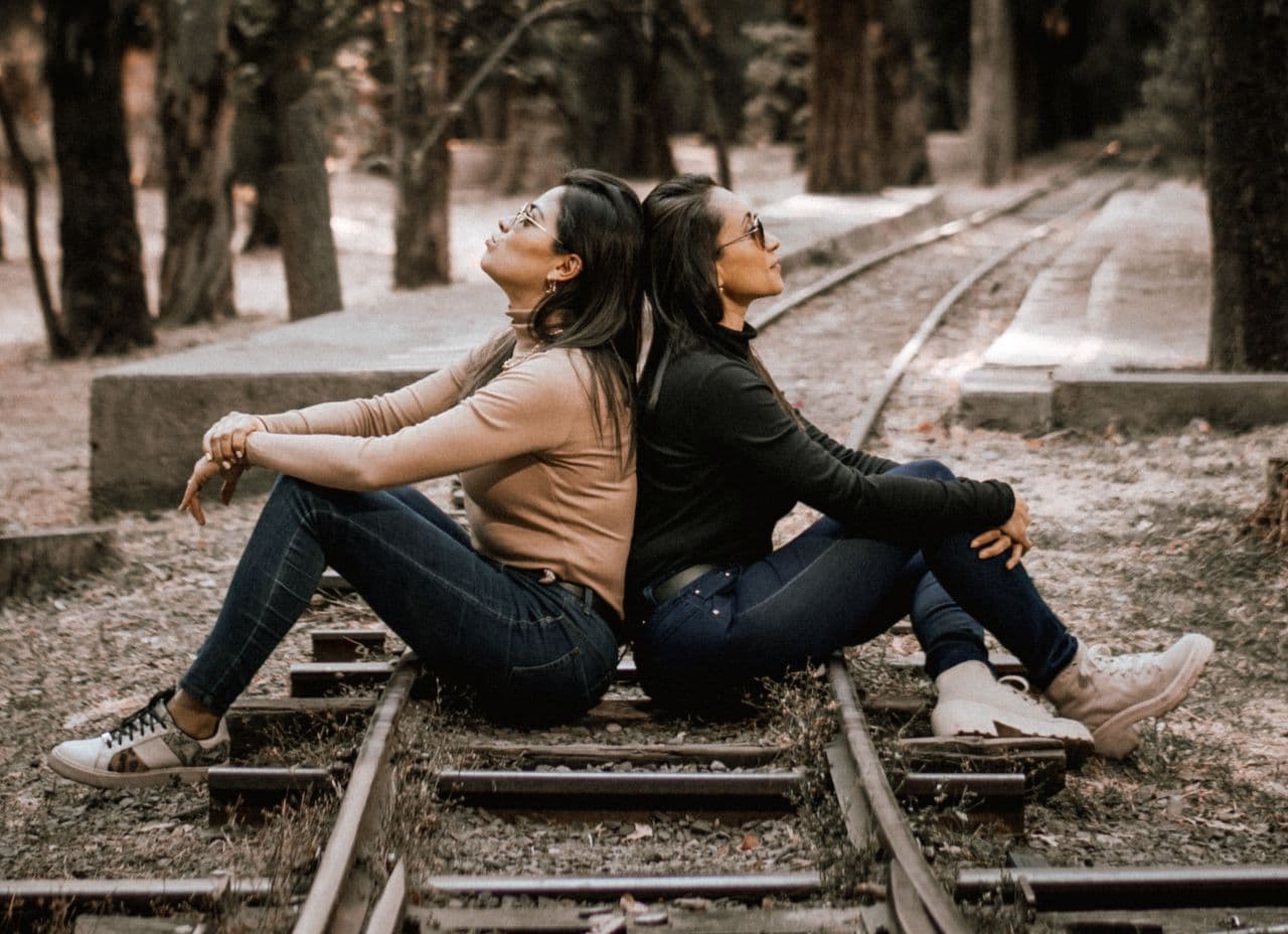 The Invisible Grief of Losing Your Closest Friend