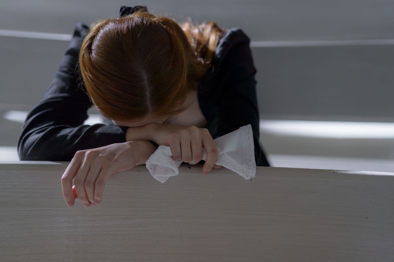 Why You Minimize Your Pain by Comparing It to Others