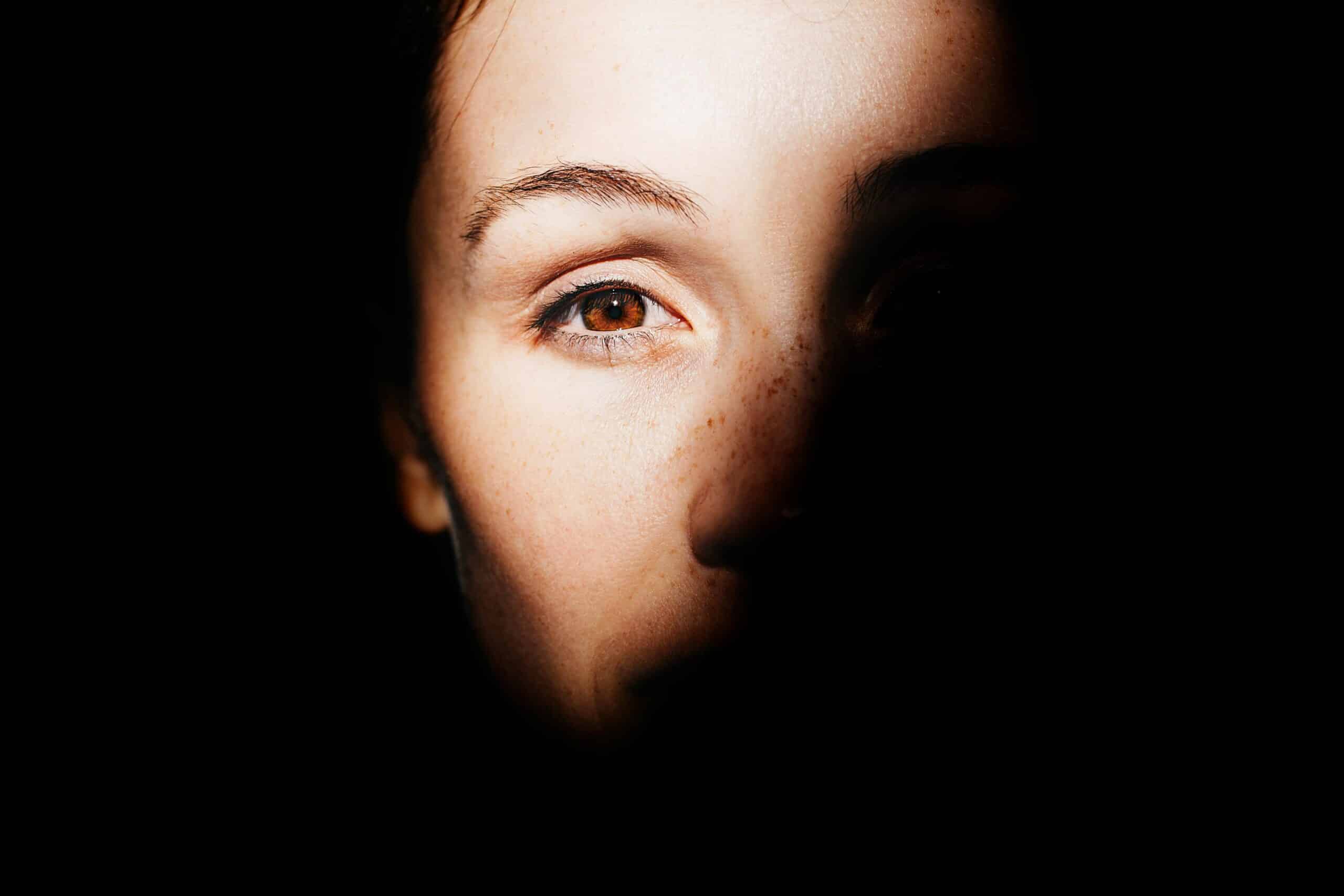 Navigating Bipolar Disorder: Understanding Extreme Mood Swings