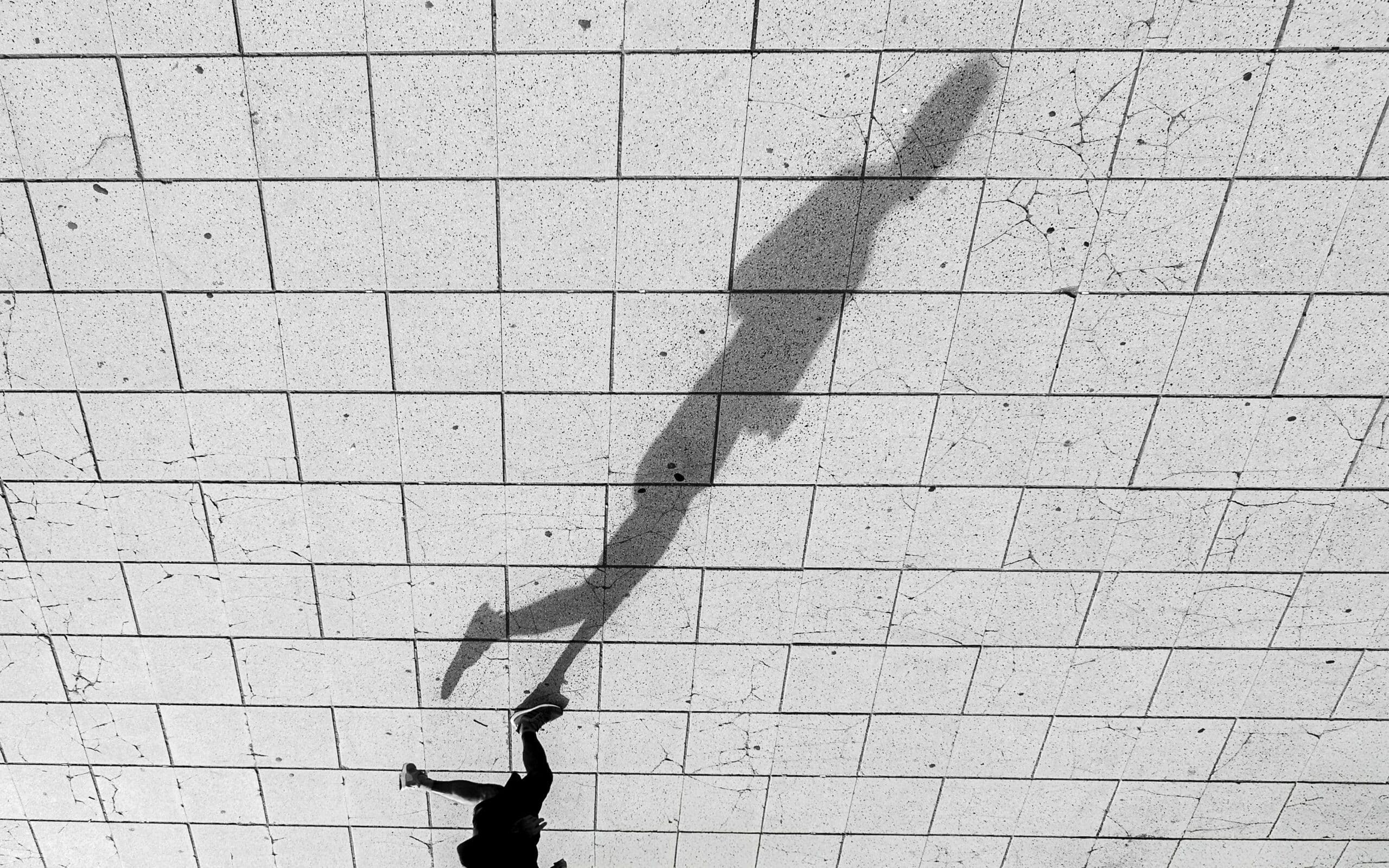 Comprender la división: Explicación del pensamiento blanco y negro