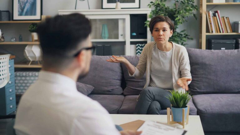 Understanding Delusional Disorder vs. Psychosis: Key Differences