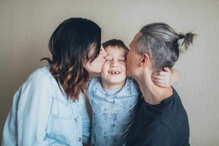 ¿Cómo ser mejores padres? Estrategias y estilos de crianza que funcionan