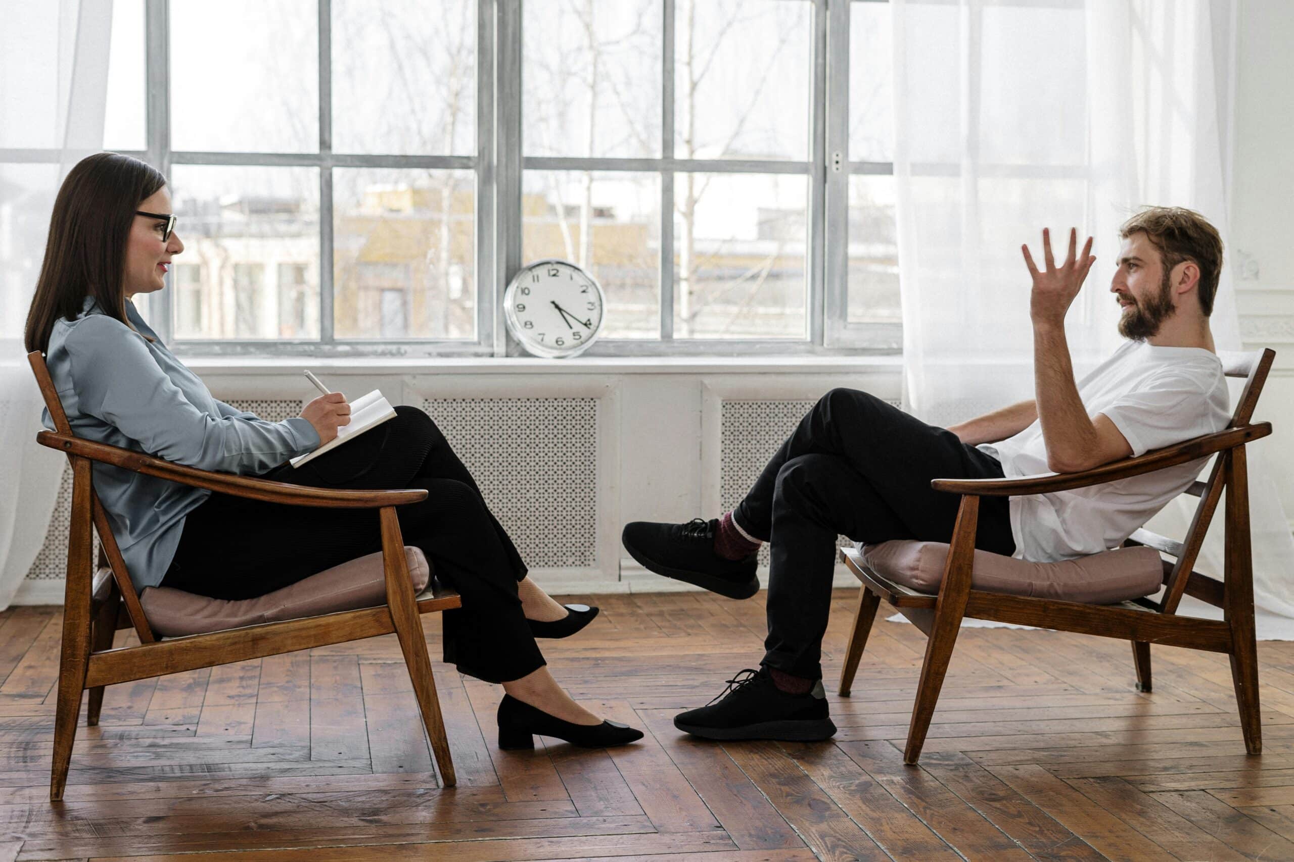 Transference vs Countertransference: Key Differences Explained