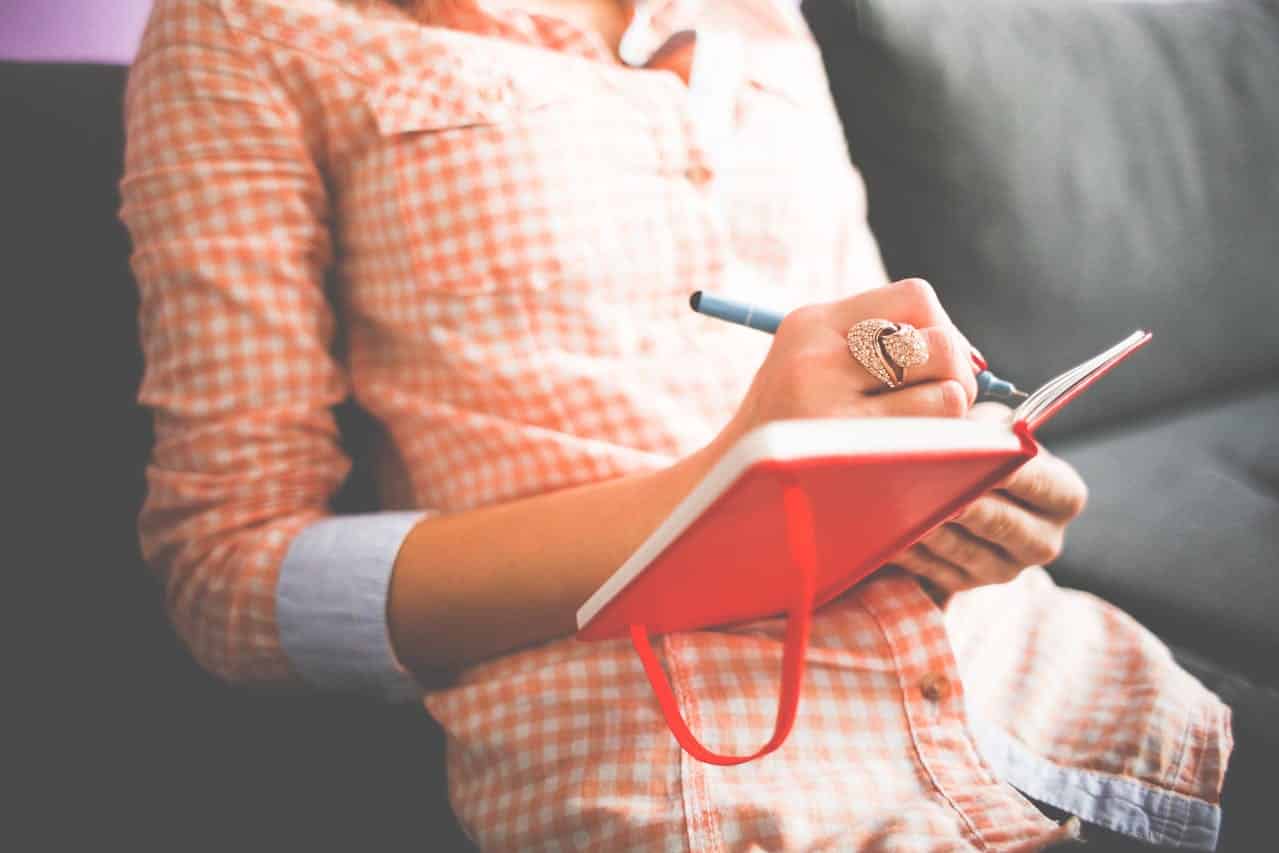 25 Journaling Prompts for Anxiety That Actually Quiet Your Mind