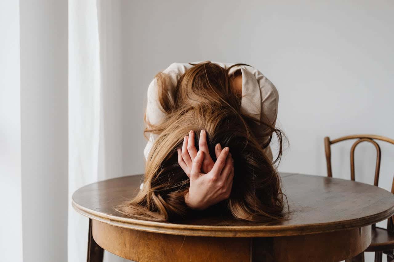 How Catastrophic Thinking Fuels Your Anxiety Cycle