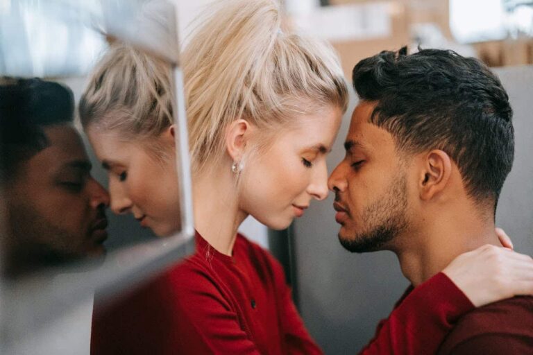 ¿Necesitas amor o tienes hambre emocional?