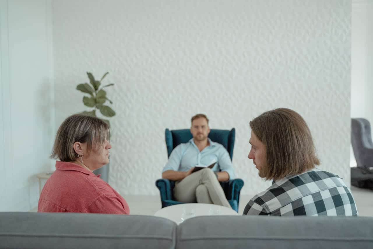 How to Fix a Broken Relationship: A Repair Timeline