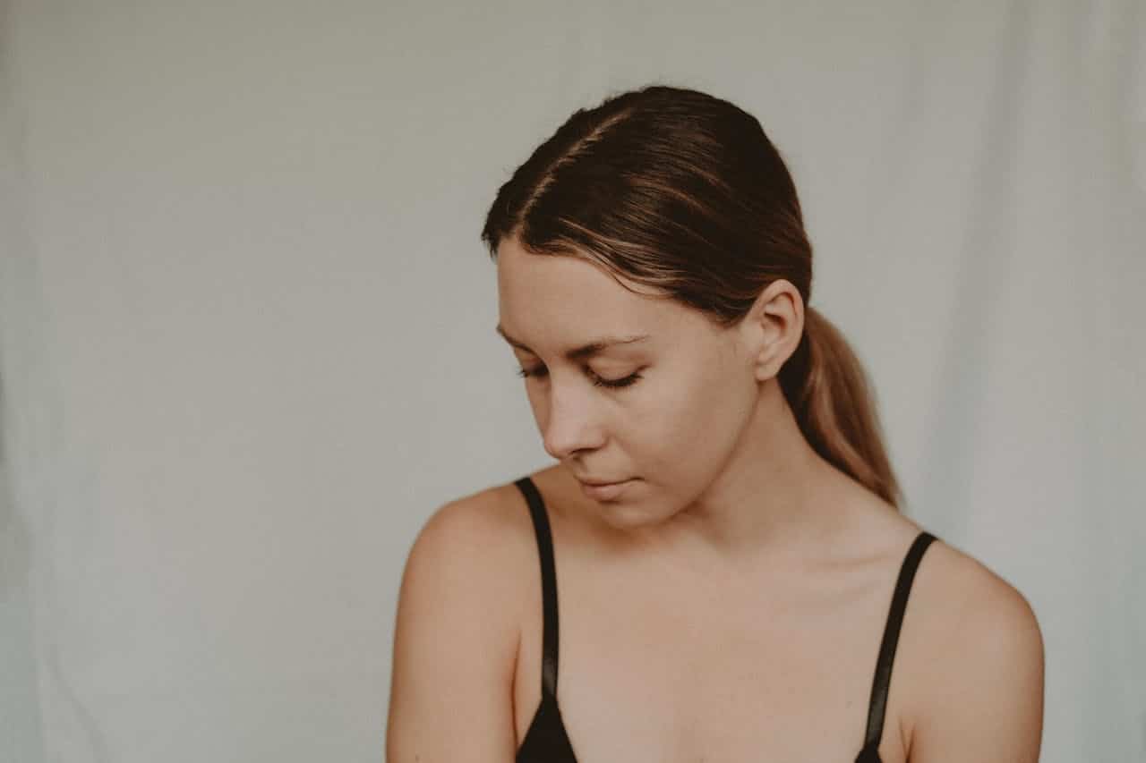 Compulsive Apologizing Reveals Childhood Wounds and Self-Worth