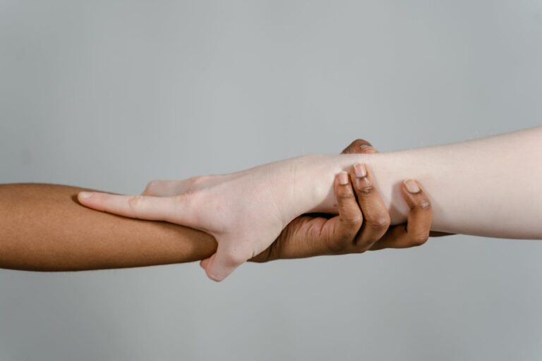 Codependencia y adicción: cómo distanciarse con amor