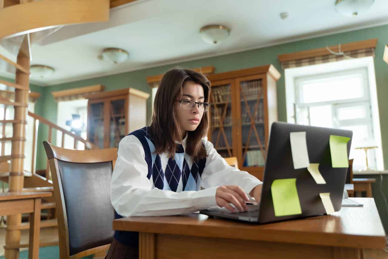 La salud mental de los estudiantes de posgrado: una crisis silenciosa en el mundo académico