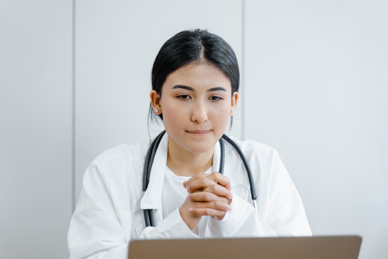 La santé mentale dans la médecine, le droit et le sport : la crise silencieuse