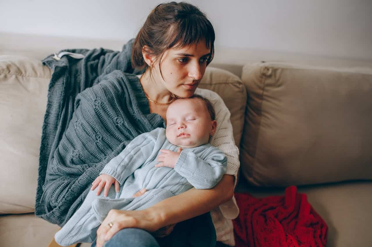Perinatal OCD: Why Intrusive Thoughts Don’t Make You Dangerous