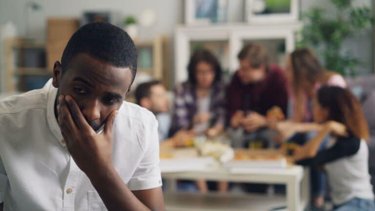 The Real Reason Your Friend’s New Friends Threaten You