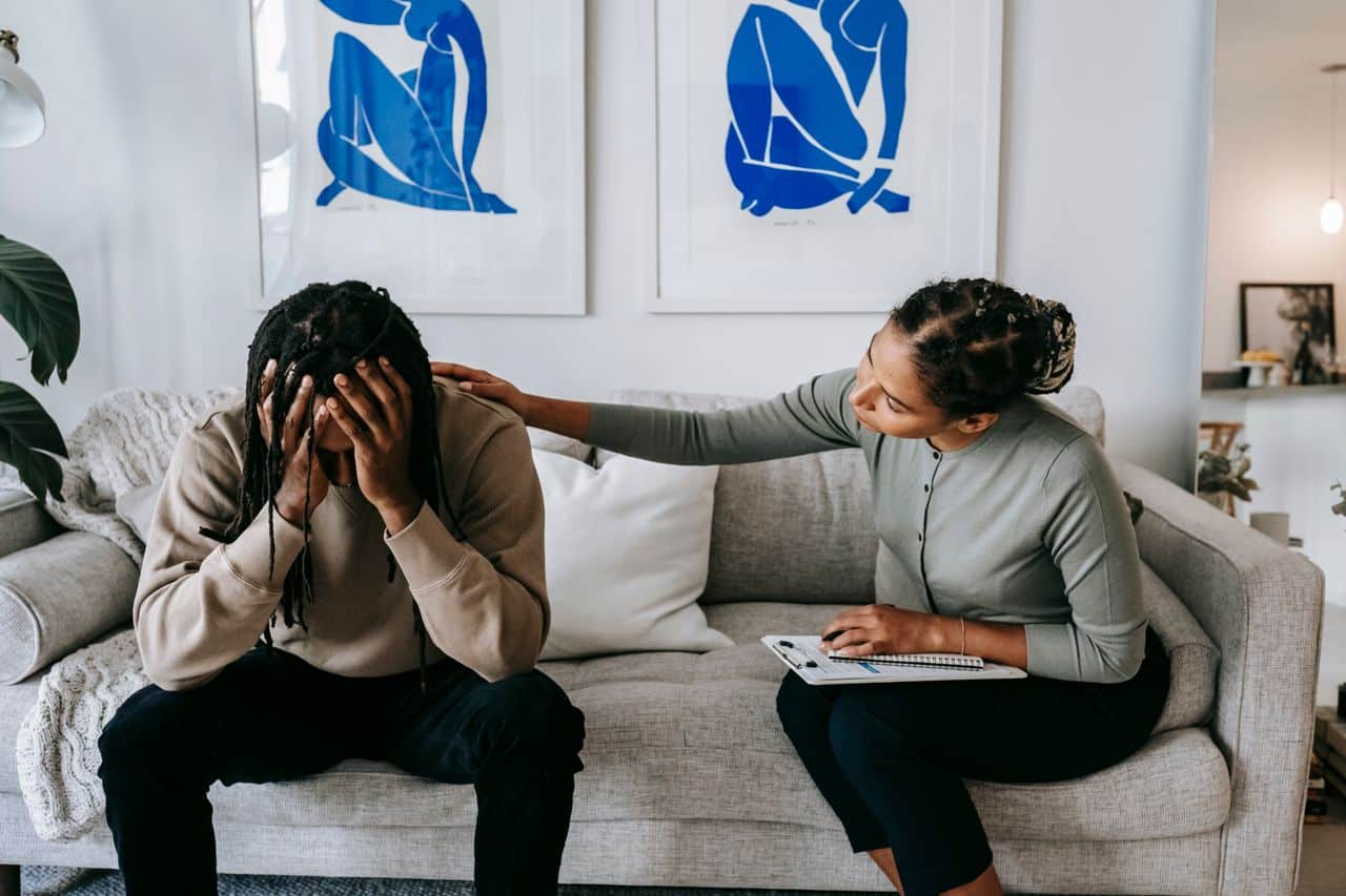 What Grief Counseling Actually Does Inside the Room