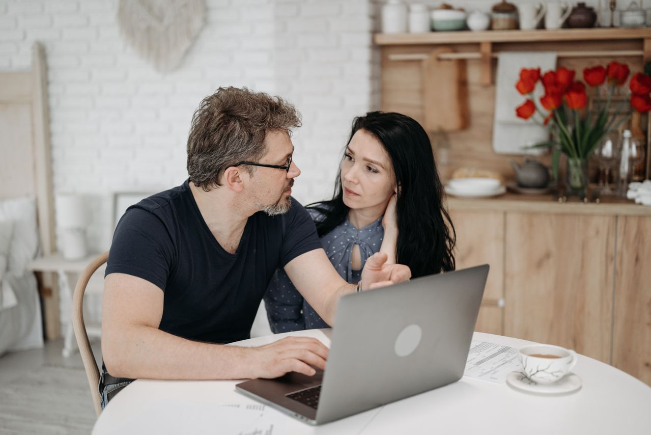 What Wedding Planning Actually Does to Your Mental Health