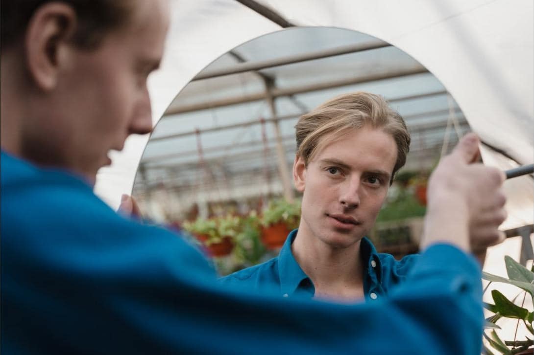 What Looksmaxxing Actually Does to Young Men’s Self-Worth
