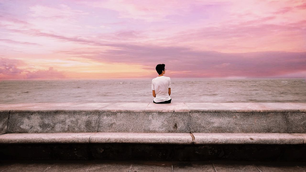 What Memento Mori Means and Why Death Sharpens Life