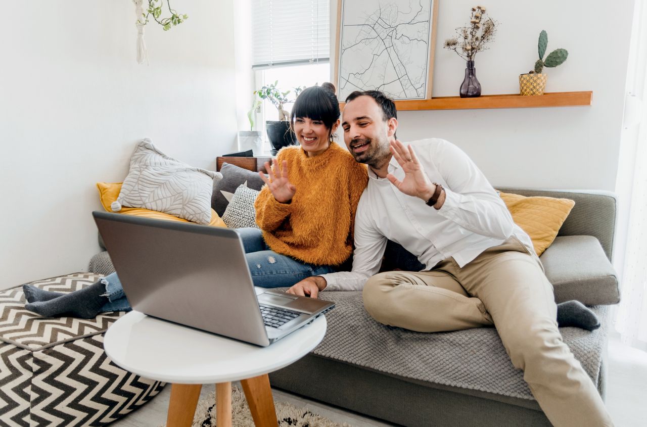 How Online Couples Therapy Works When You Share One Couch